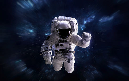 رحلة الى الفضاء